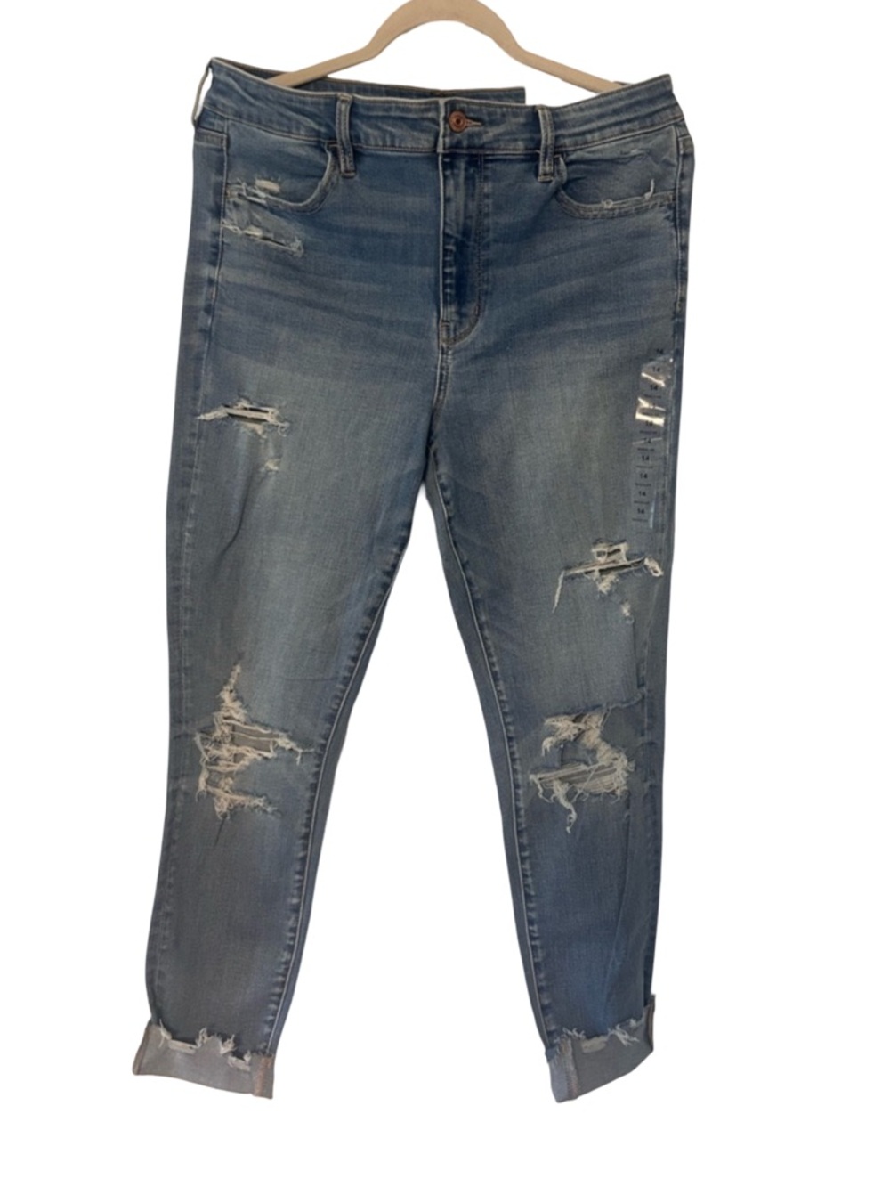 American Eagle Outfitters Light Blue Distressed Boyfriend Jeans